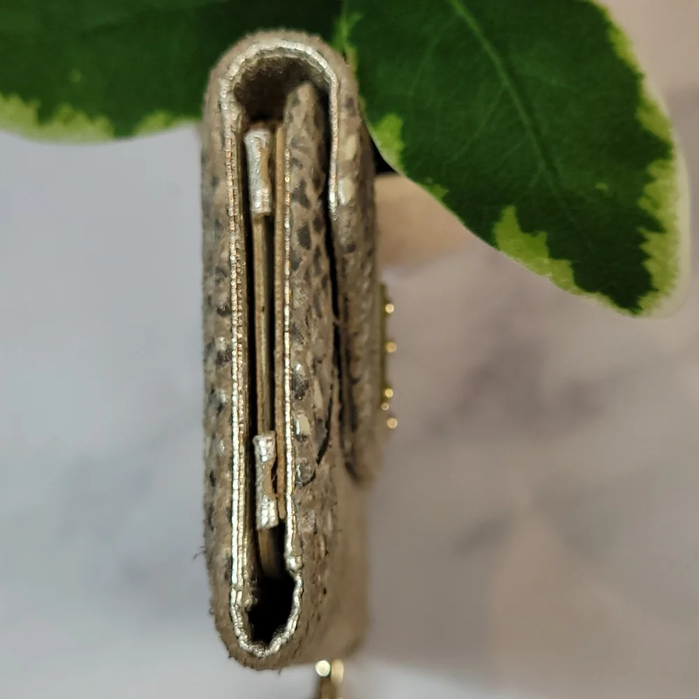 MICHAEL KORS SNAKE PRINT PHONE WRISTLET